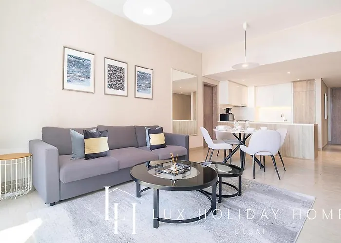 Lux Contemporary Suite With Full Marina View 3